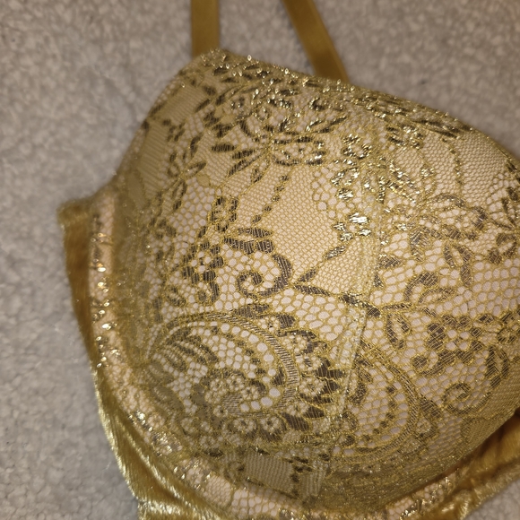 Victoria's Secret: Push-Up Floral Lace Yellow With Metallic Gold Bra. Sz 40DD. - Picture 9 of 16